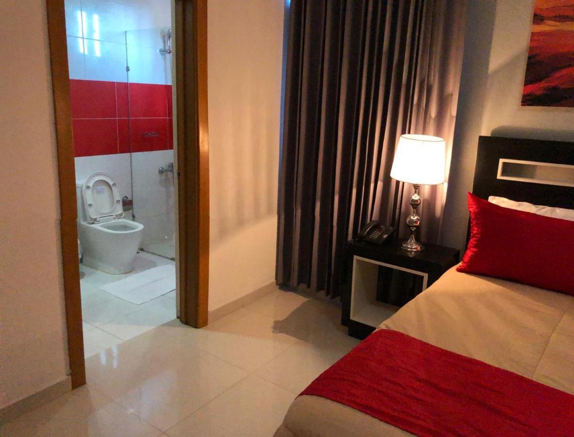 Dpravia Hotel Srl Baní Exteriör bild